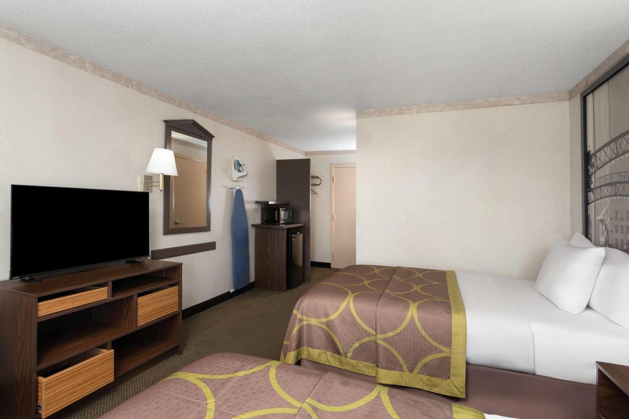 Hotel Super 8 By Wyndham Columbus Zewnętrze zdjęcie